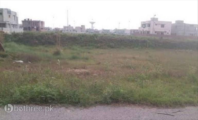 1 Kanal Plot 555 Phase 6 Possession able Excellent Location Near Park 