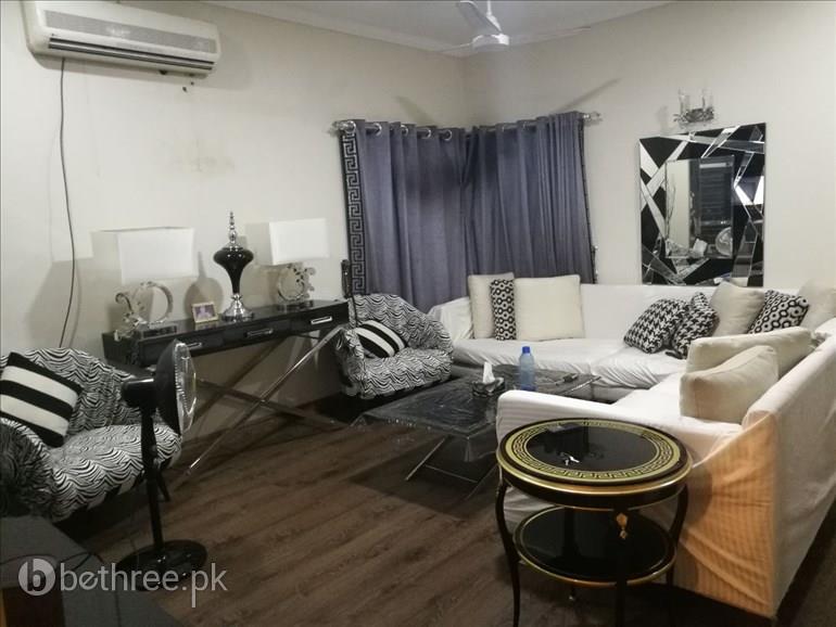 1 kanal BEAUTIFUL HOUSE FOR SALE IN DHA PHASE 4
