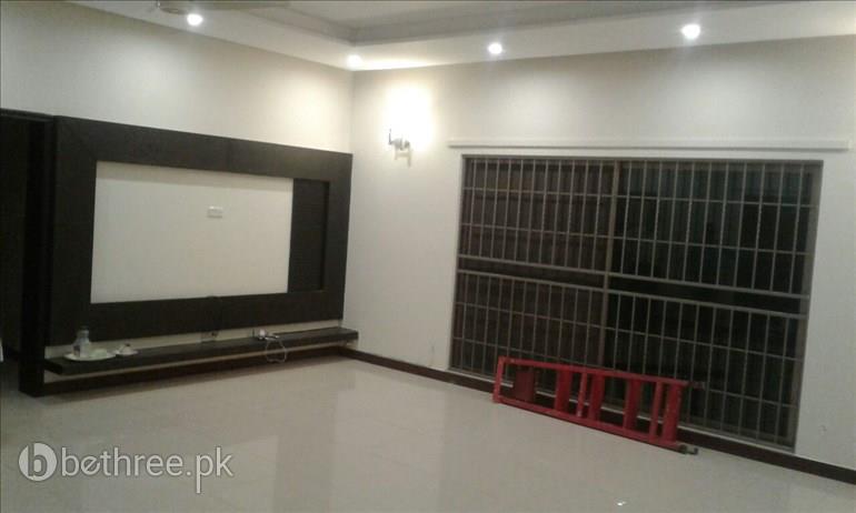 1 Kanal House for Rent in DHA Phase 1