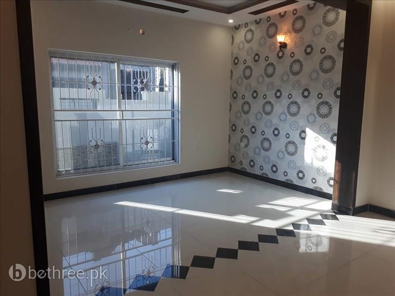 1 KANAL HOUSE FOR SALE IN DHA PHASE 6 NICE LOCATION PRICE 60000000