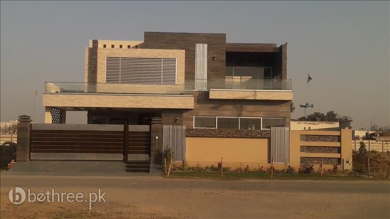1 kanal Brand new Super luxury Bungalow in DHA phase 6 