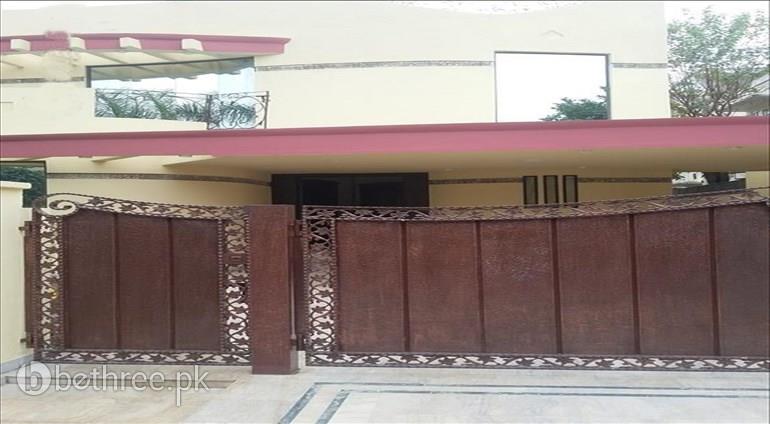 1 Kanal Bungalow for sale in DHA very Cheap price 